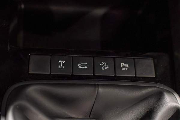 ISUZU D-MAX GT MANUAL