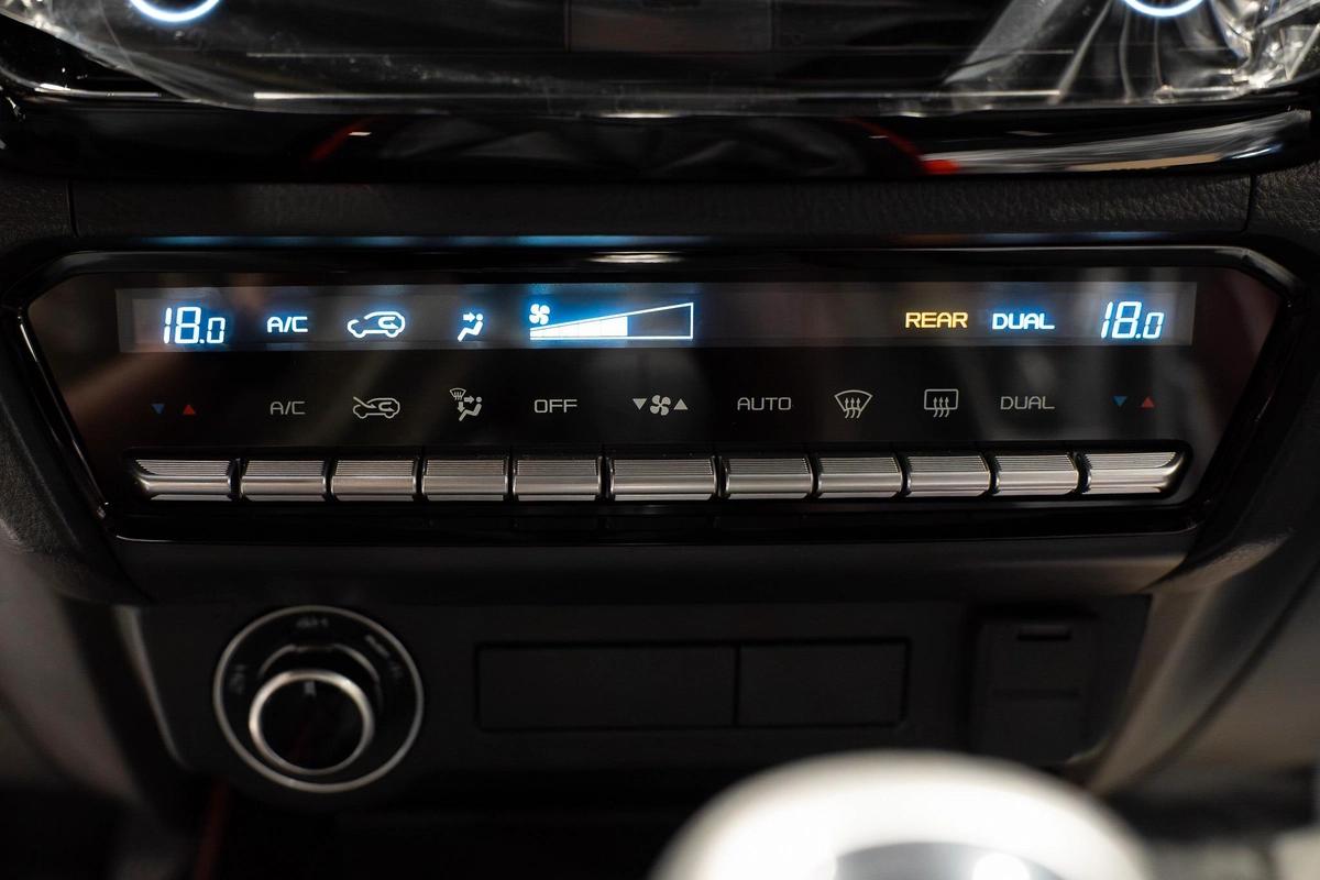 ISUZU D-MAX GT MANUAL-3-3