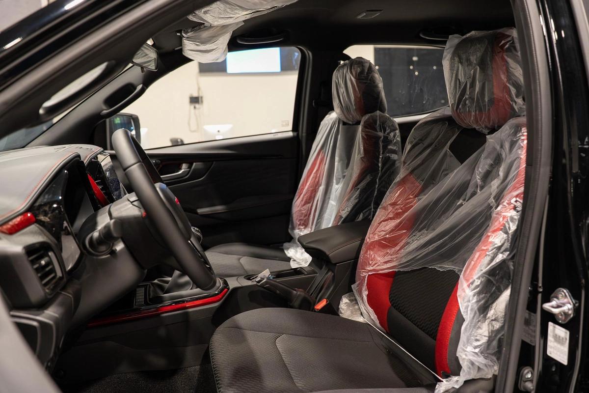 ISUZU D-MAX GT MANUAL-18-18