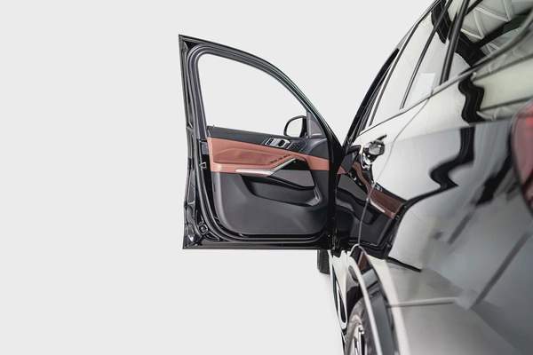 BMW X5 50i MSport GCC-AGMC Full Service History-BMW Individual Interior-Aero Dynamic Package