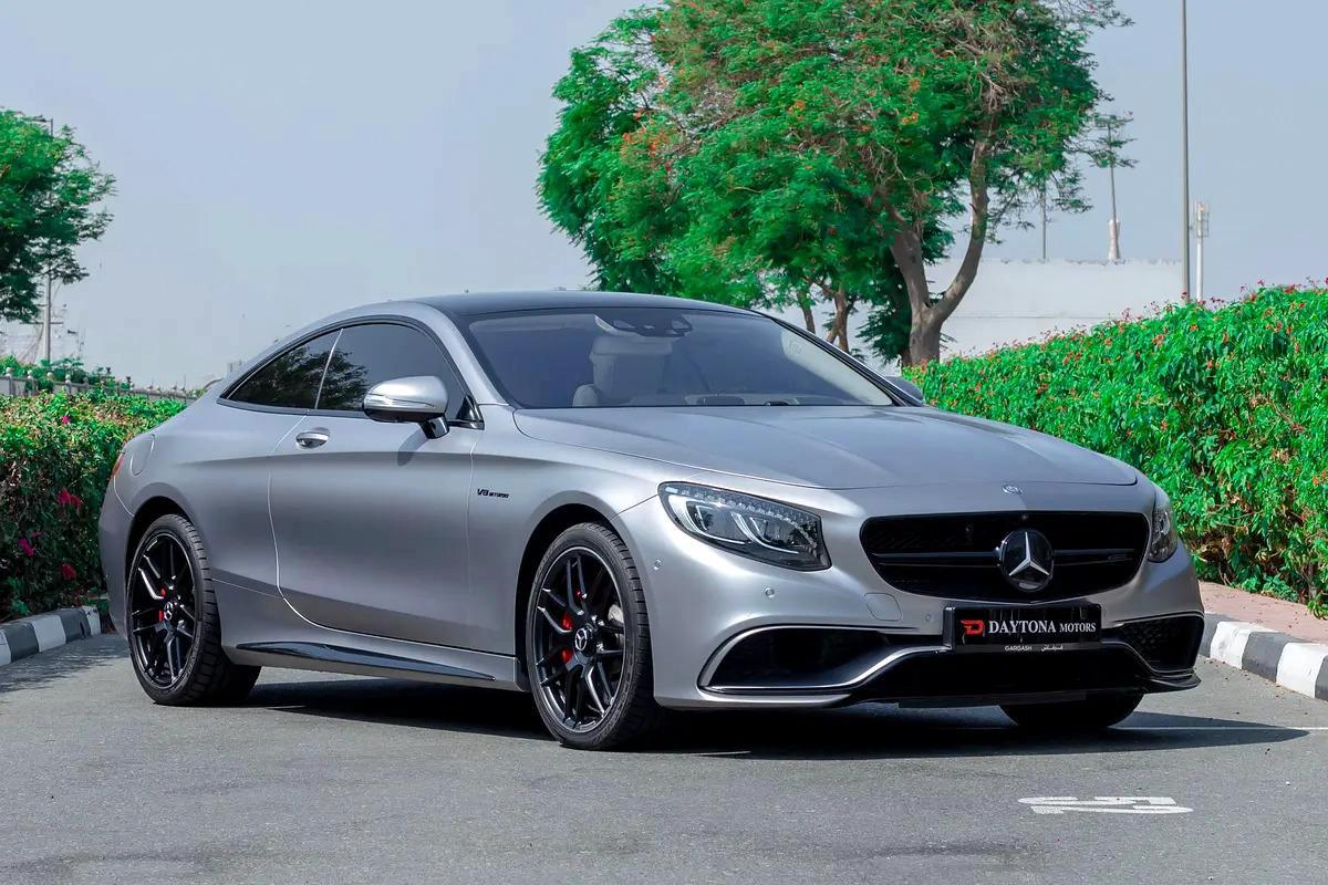 Mercedes Benz S63 AMG | 2015 | 17,500 km |-0-0