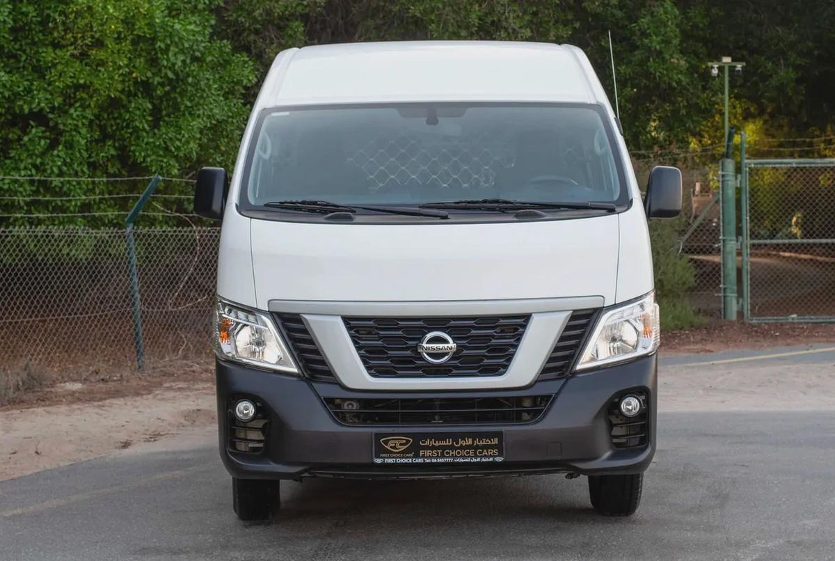 2022 Nissan Urvan | High-Roof Delivery Van | GCC Specs | Ref#N26782-4-4
