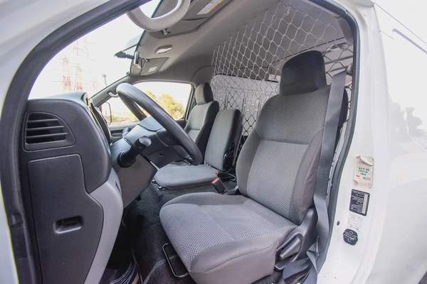 2022 Nissan Urvan | High-Roof Delivery Van | GCC Specs | Ref#N26782