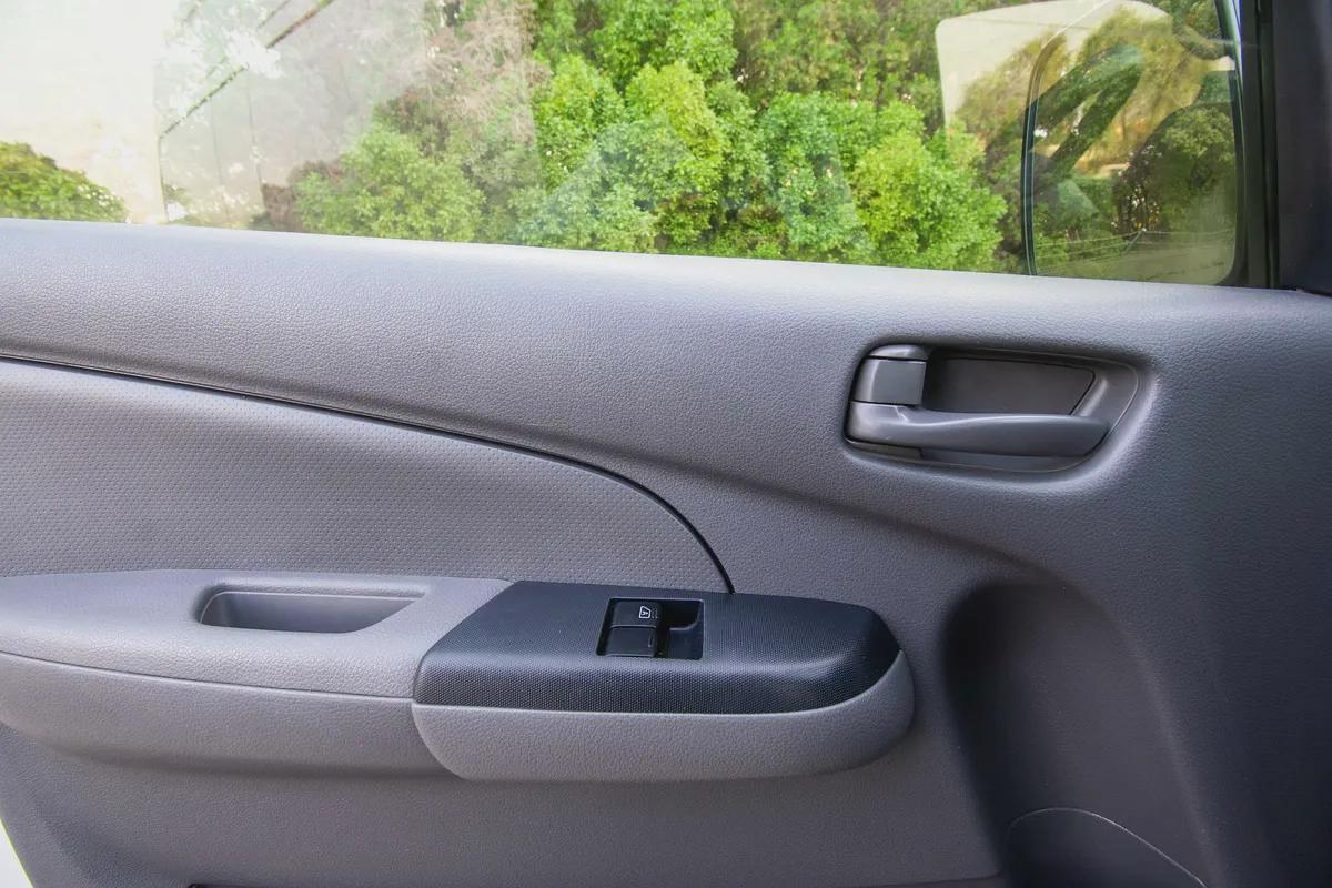 2022 Nissan Urvan | High-Roof Delivery Van | GCC Specs | Ref#N26782-14-14