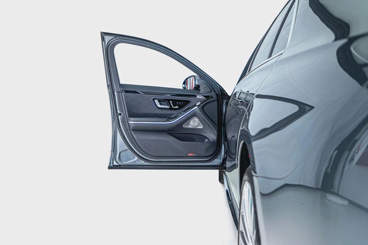 Mercedes Benz S500 L 4 Matic-Low Mileage-Full Options-Premium Metallic Exclusive Paint-16-16