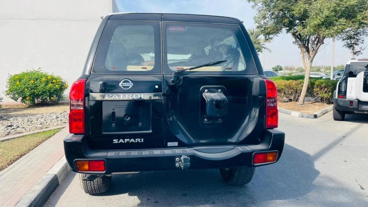 Nissan Patrol NISSAN PATROL SAFARI 4.5-2-2