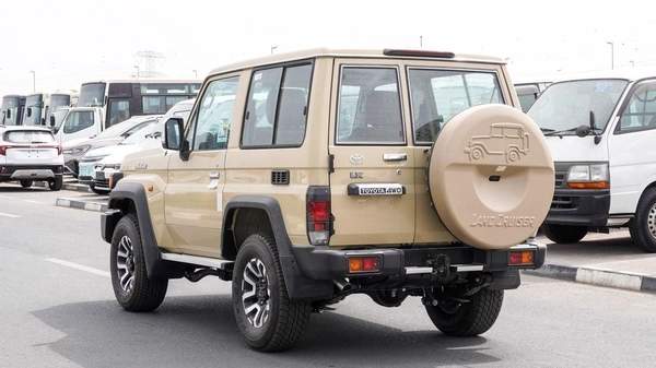 Toyota Land Cruiser 70 LX 2.8 L d