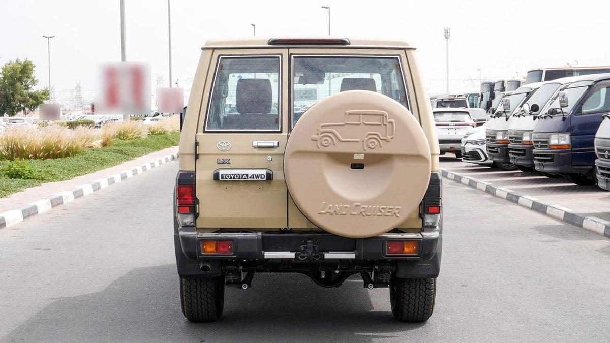 Toyota Land Cruiser 70 LX 2.8 L d-16-16