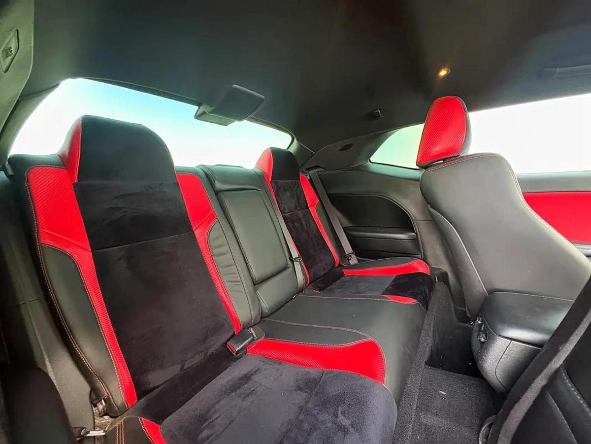 AED 1,050 P.M | 0% DOWN PAYMENT | DODGE CHALLENGER R/T | 2021-5-5