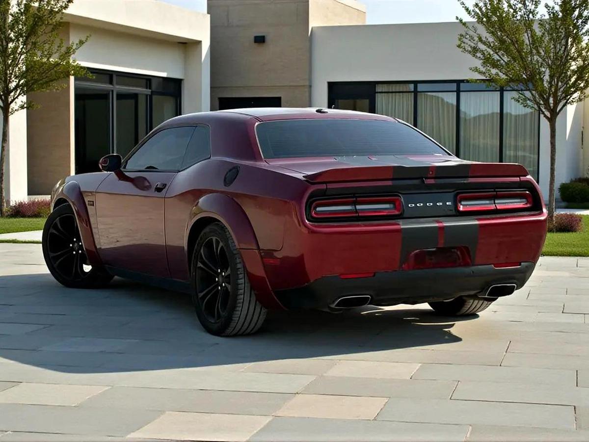 AED 1,050 P.M | 0% DOWN PAYMENT | DODGE CHALLENGER R/T | 2021-12-12