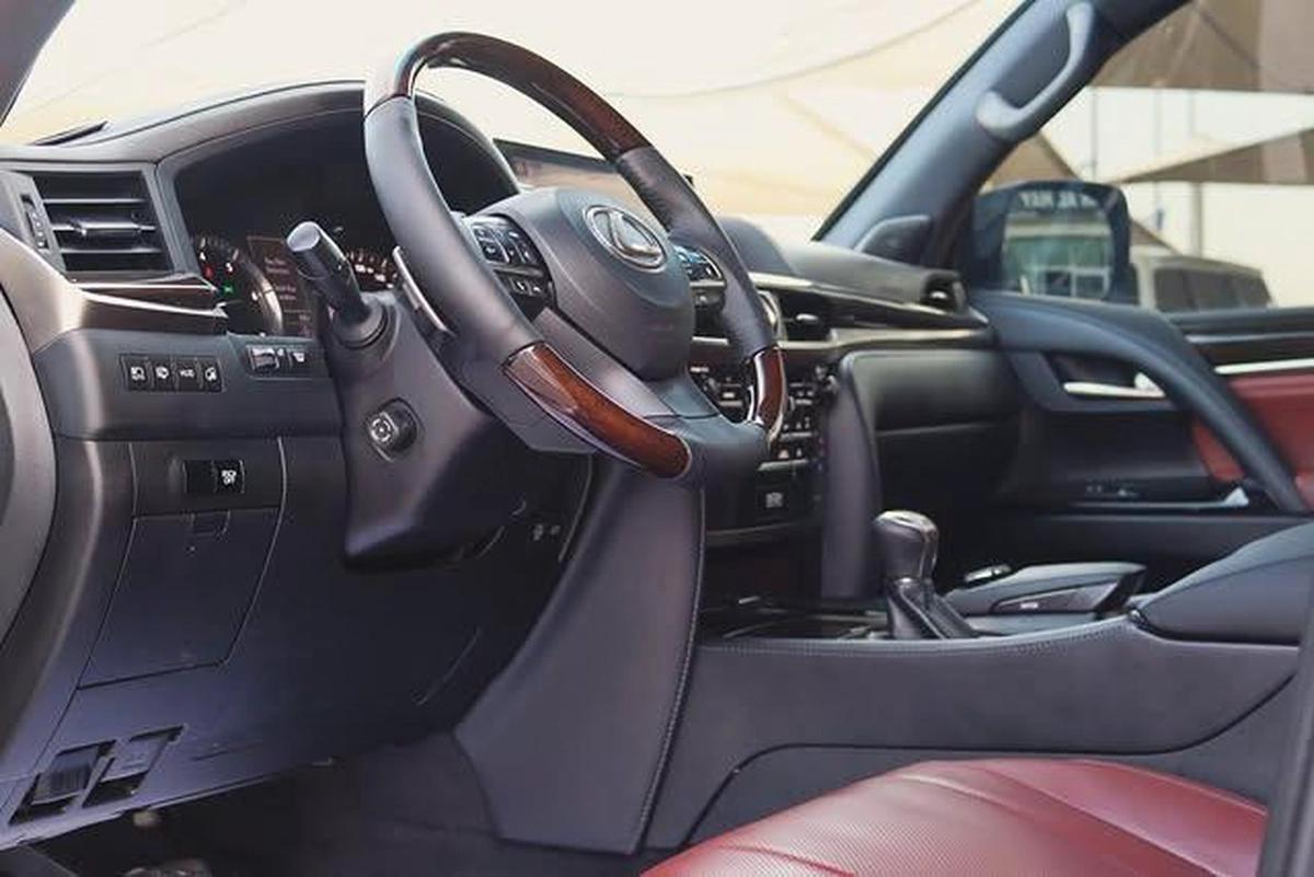 LEXUS LX570 2016 GCC Full Option-7-7