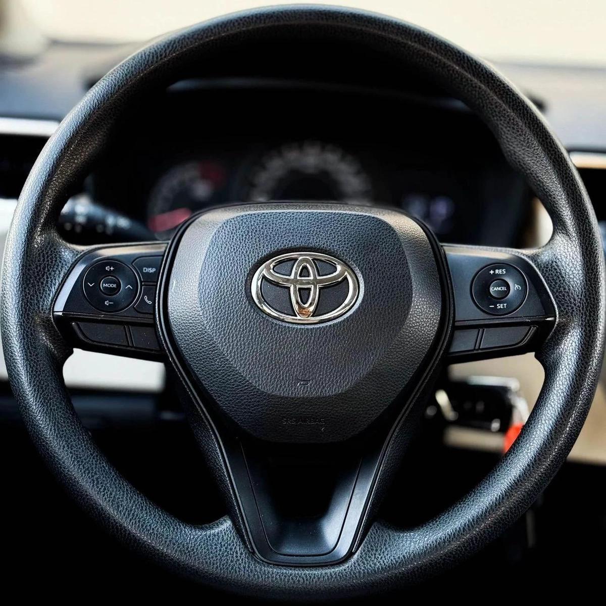 Used Toyota Corolla 2024-16-16