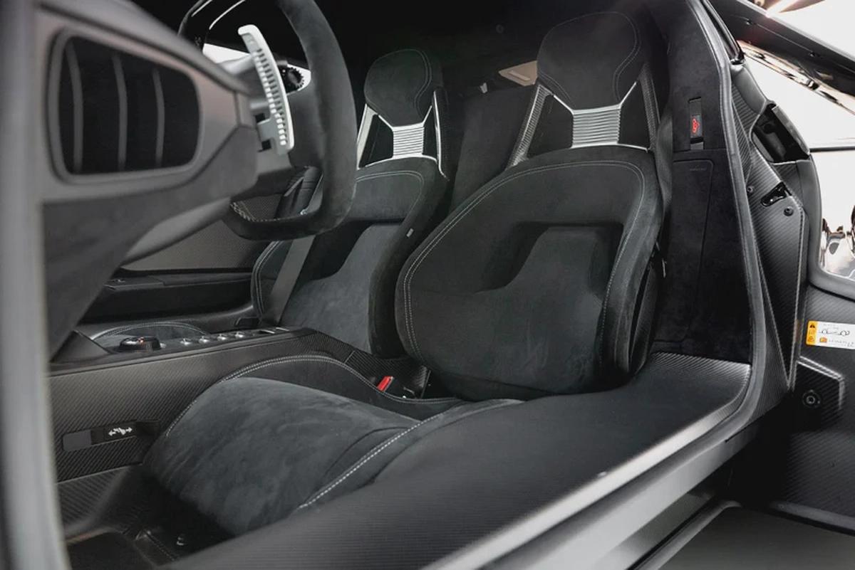 2021 FORD GT | CARBON SERIES | AKRAPOVIC EXHAUST-10-10