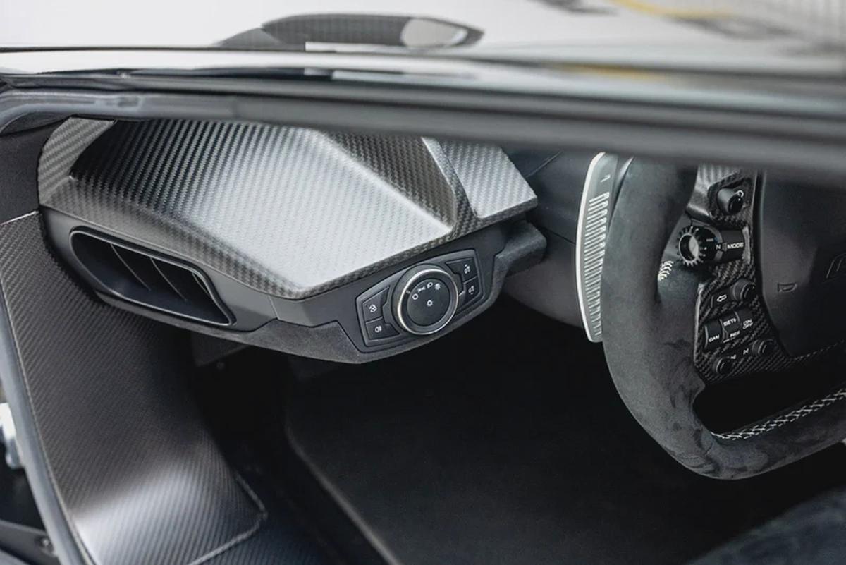 2021 FORD GT | CARBON SERIES | AKRAPOVIC EXHAUST-13-13