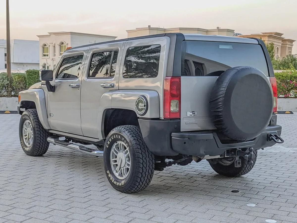 HUMMER 2006 FULL OPTION G.C.C IN EXCELLENT CONDITION-6-6