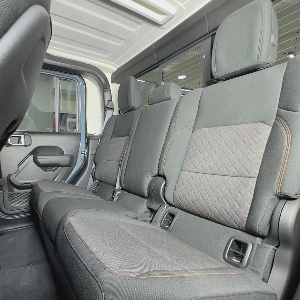 2025 Jeep Gladiator MOJAVE V6-10-10