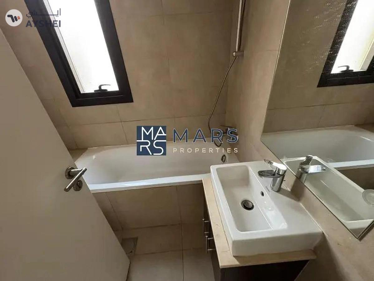 Spacious| Corner 2 Bedroom Townhouse| Maid Room| Best Price| Close To Park-9-9