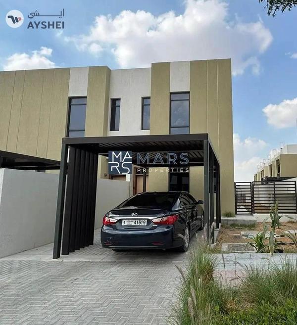 Spacious| Corner 2 Bedroom Townhouse| Maid Room| Best Price| Close To Park