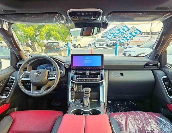 Toyota Land Cruiser GR SPORT TWIN TURBO / BIG DVD/REAR ENTERTAINMENT DVD/COOL BOX (CODE#LC3GRH)
