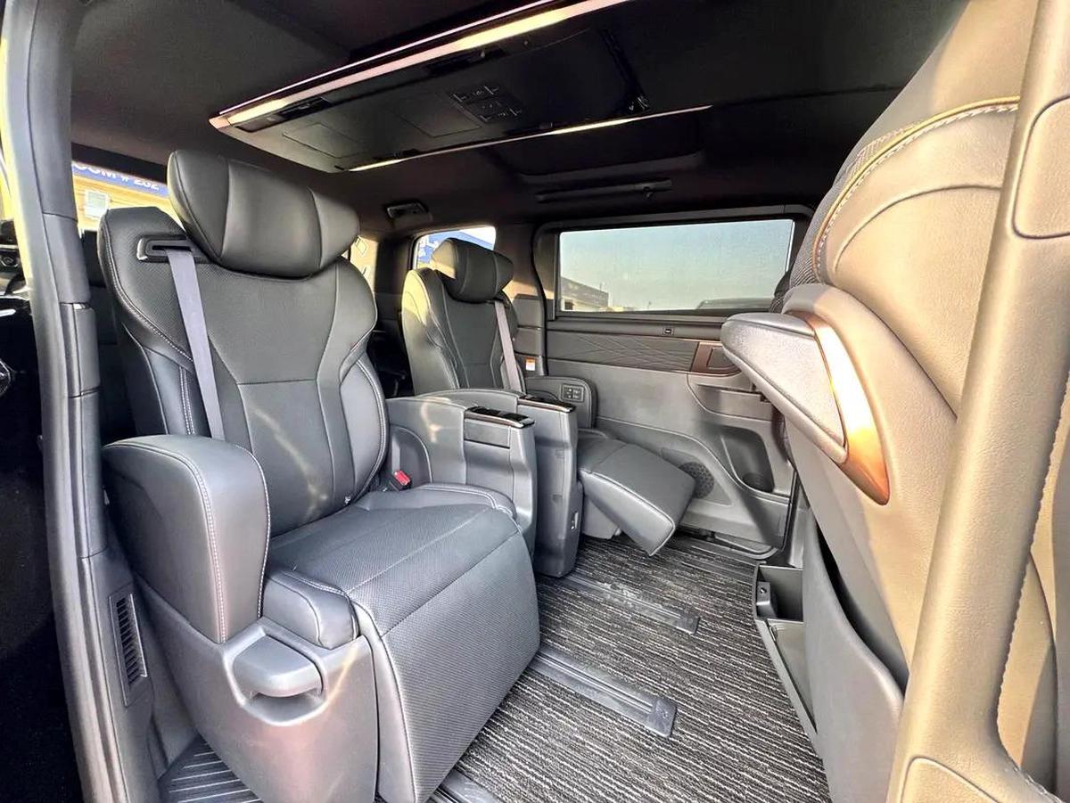 2024 (RIGHT HAND DRIVE) ALPHARD Z 2.5L 7-SEATS PETROL BRAND NEW 0Km FOR EXPORT ONLY-7-7