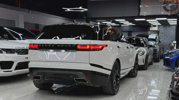 AED 1604/M | Velar P380 R Dynamic | GCC Specs | Warranty