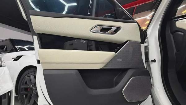 AED 1604/M | Velar P380 R Dynamic | GCC Specs | Warranty