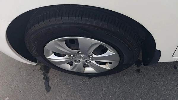 Hyundai Elantra GLS 2015 GCC Specs - Well Maintained