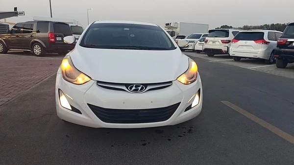 Hyundai Elantra GLS 2015 GCC Specs - Well Maintained