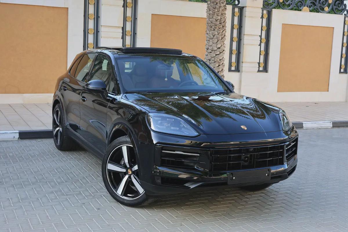 Porsche Cayenne 2024-62000KM-GCC SPECS-5 YEAR WARRANTY AND SERVICE CONTRACT OR 2029-1-1
