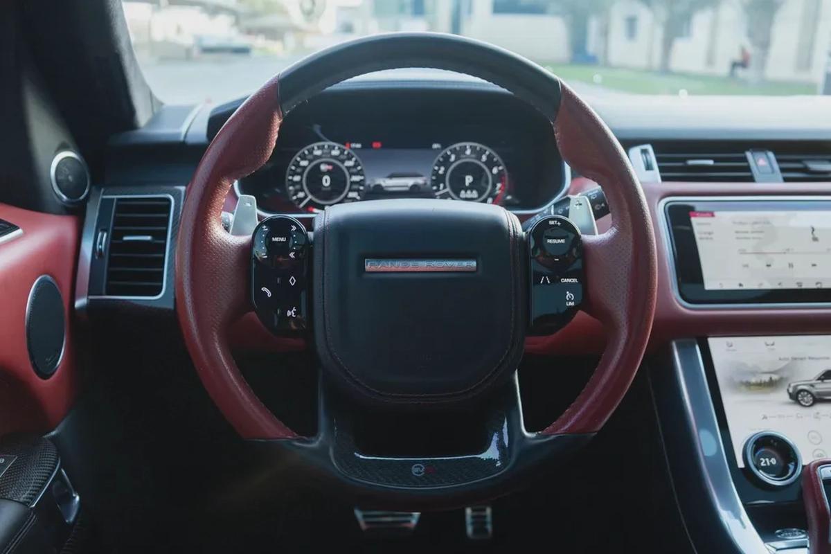 Land Rover Range Rover Sport SVR 2022-11-11