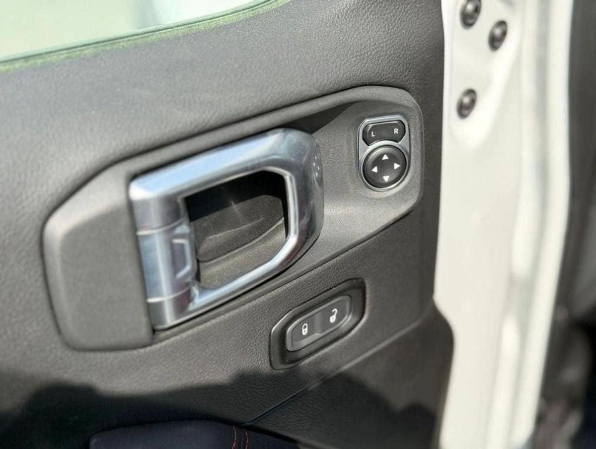 Jeep Wrangler EXPORT PRICE - RUBICON 392 6.4L V8-16-16