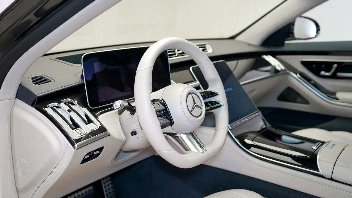 Mercedes-Benz S-Class S 500-1-1