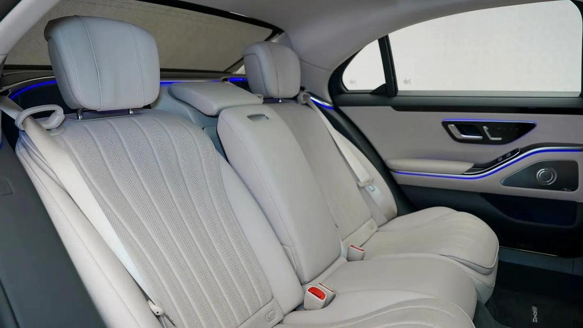 Mercedes-Benz S-Class S 500-4-4