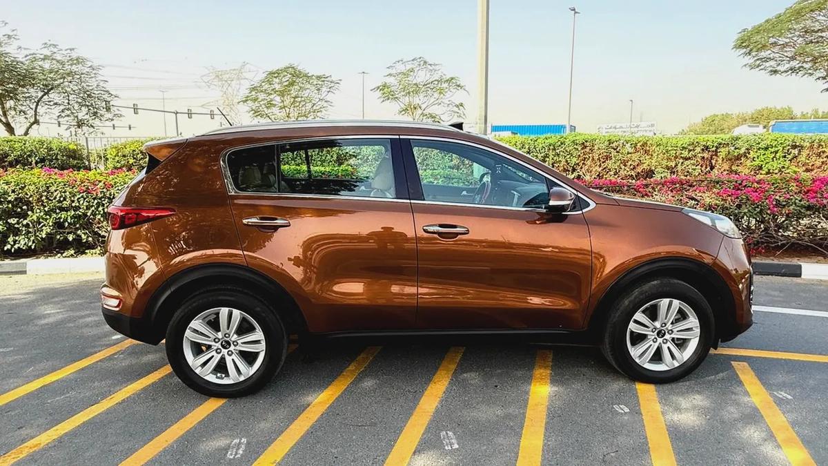 kia Sportage 2017 GCC With Sunroof ( 908 x 36 ) With Without Down Payment-2-2
