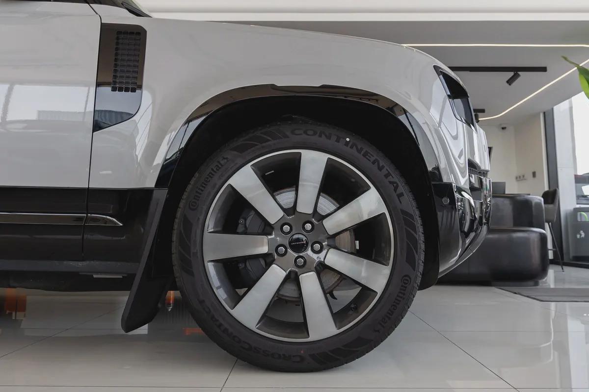 Land Rover Defender | 110 X-Dynamic HSE P400 | GCC Specs | 2026 (Export)-7-7