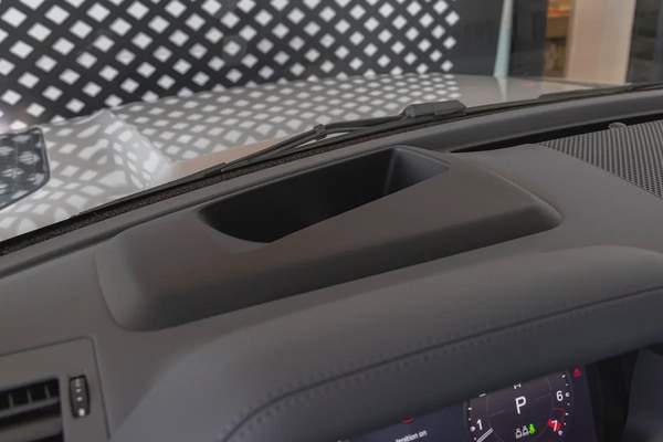 Land Rover Defender | 110 X-Dynamic HSE P400 | GCC Specs | 2026 (Export)