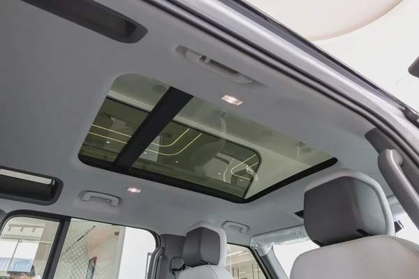 Land Rover Defender | 110 X-Dynamic HSE P400 | GCC Specs | 2026 (Export)