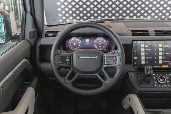 Land Rover Defender | 110 X-Dynamic HSE P400 | GCC Specs | 2026 (Export)