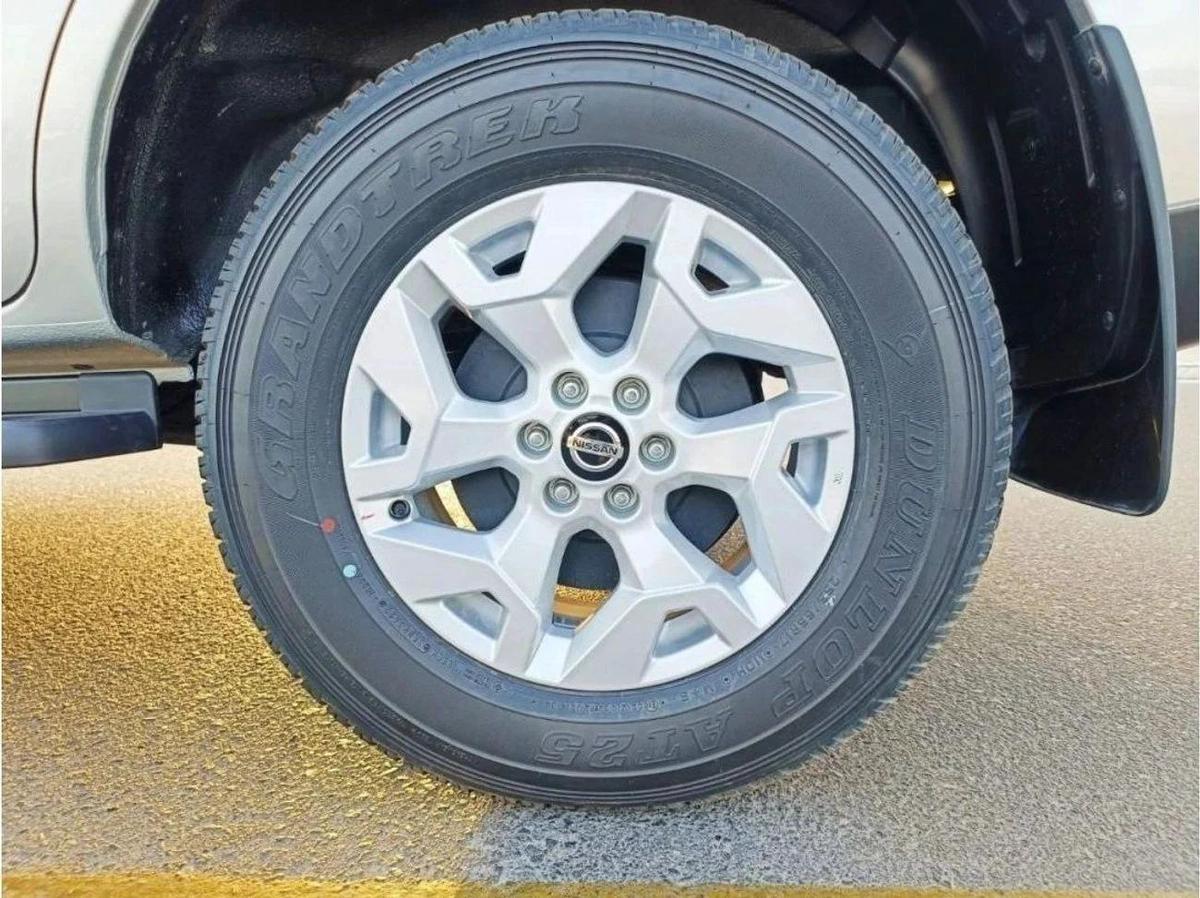 Nissan XTerra 4WD SE 2.5L V4 7SEATS AT 2023-2-2