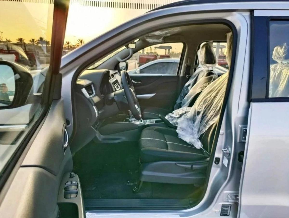 Nissan XTerra 4WD SE 2.5L V4 7SEATS AT 2023-3-3