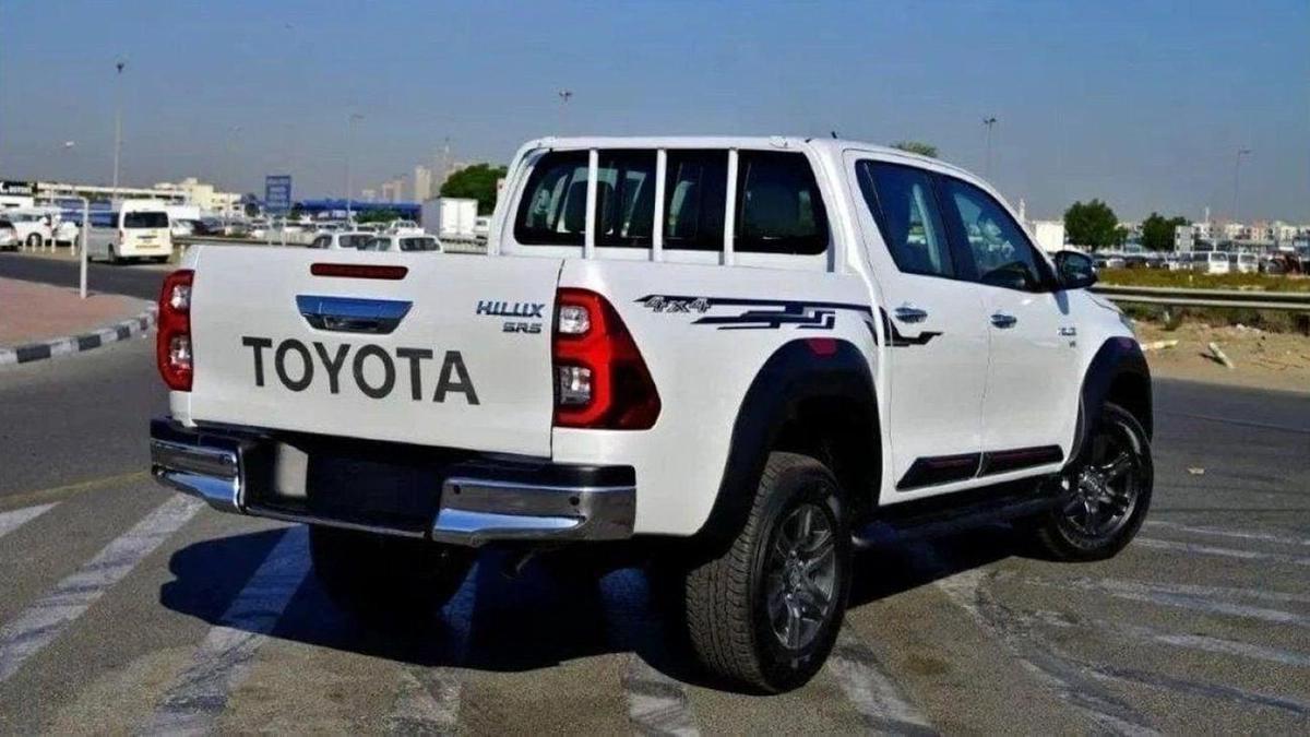 Toyota Hilux DC TRD 4.0L AWD-3-3