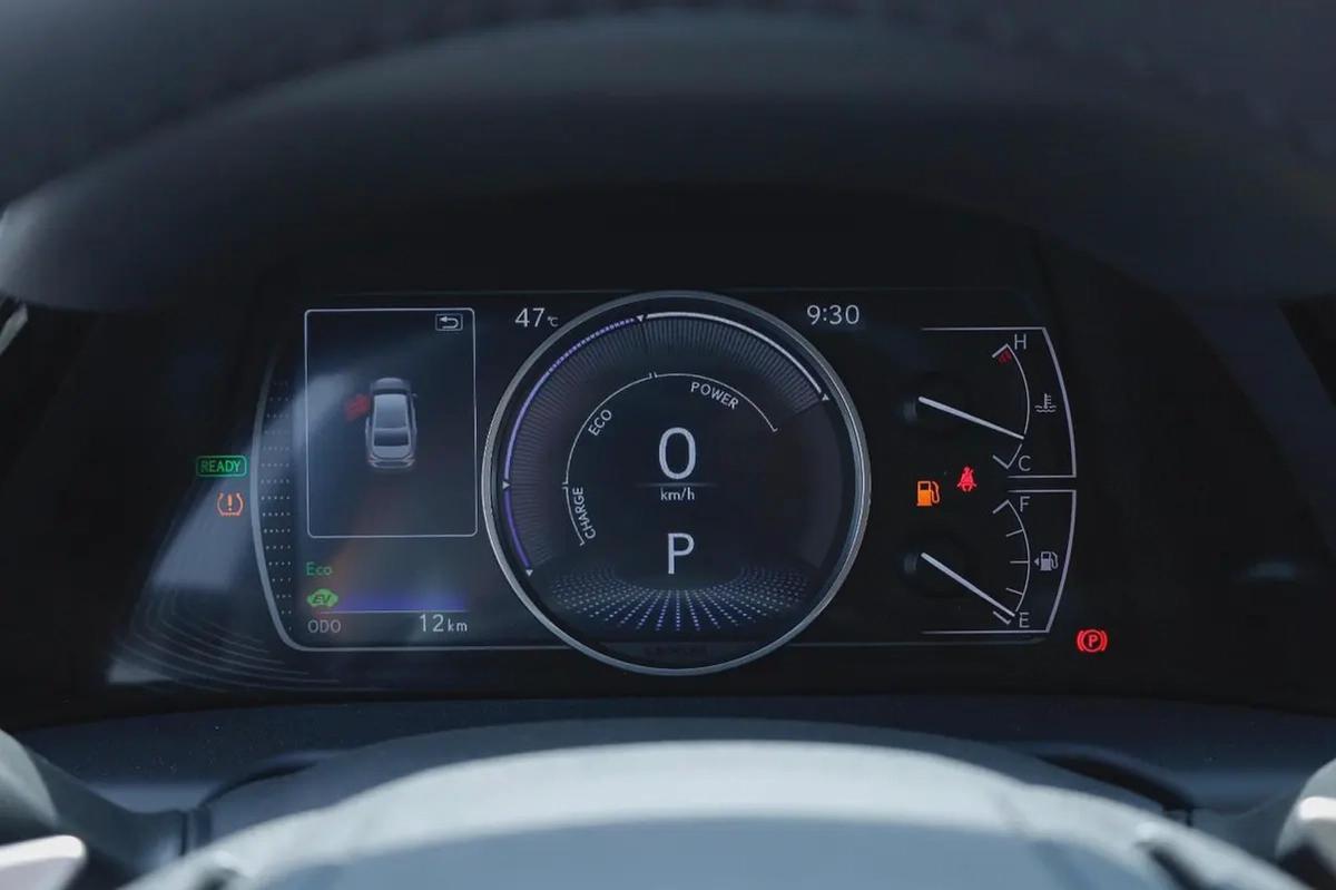 LEXUS ES300H 2.5L GCC 2025 0 KM-9-9