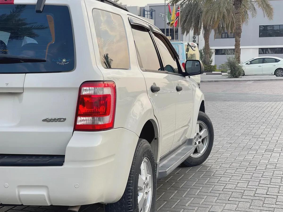 FORD | ESCAPE | XLT | 2.5L 4-CYLINDERS | 2009 | GCC | LOW MILAGE | WELL MAINTAINED-6-6