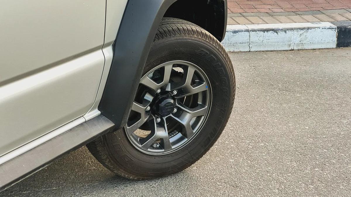Suzuki Jimny GLX AT 2026 (GCC Specs) 1.5L - Brand New 5 Doors-4-4