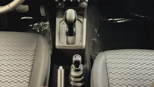 Suzuki Jimny GLX AT 2026 (GCC Specs) 1.5L - Brand New 5 Doors