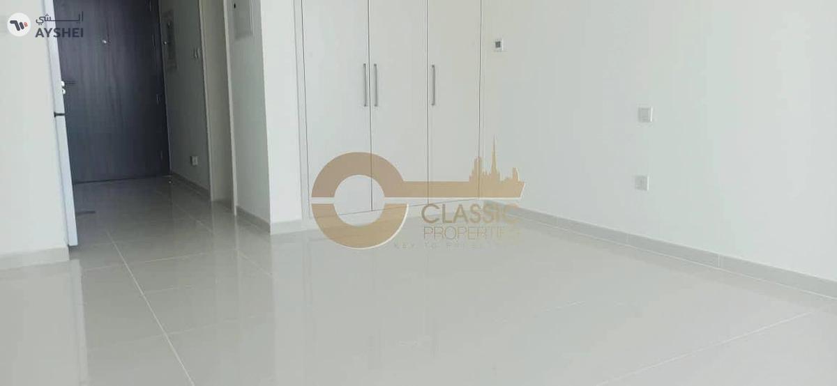 Golf View | Vacant Studio | Stunning Studio-1-landscape