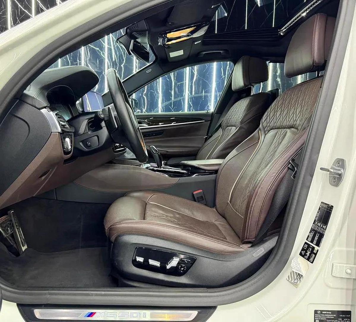 BMW 5 Series M550i xDrive 2019 | One Owner | GCC specs | AGMC Full Service history-19-19