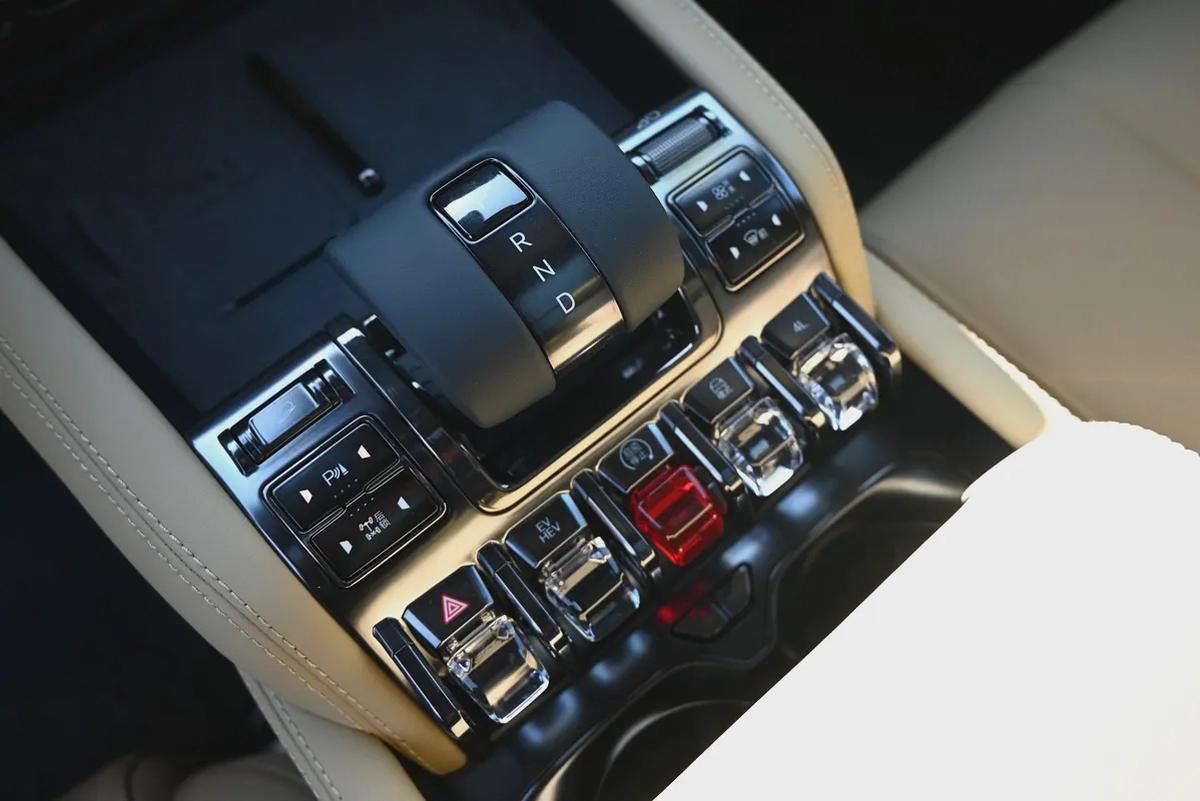 EMI 2,620 AED - BYD LEOPERD 5 - ULTRA EDITION - READY TO DRIVE - NO WAITING-15-15