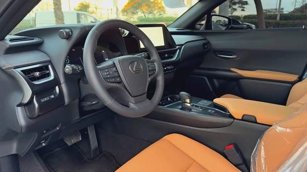 2025 Lexus UX300h, Dealer Warranty, GCC Specifications