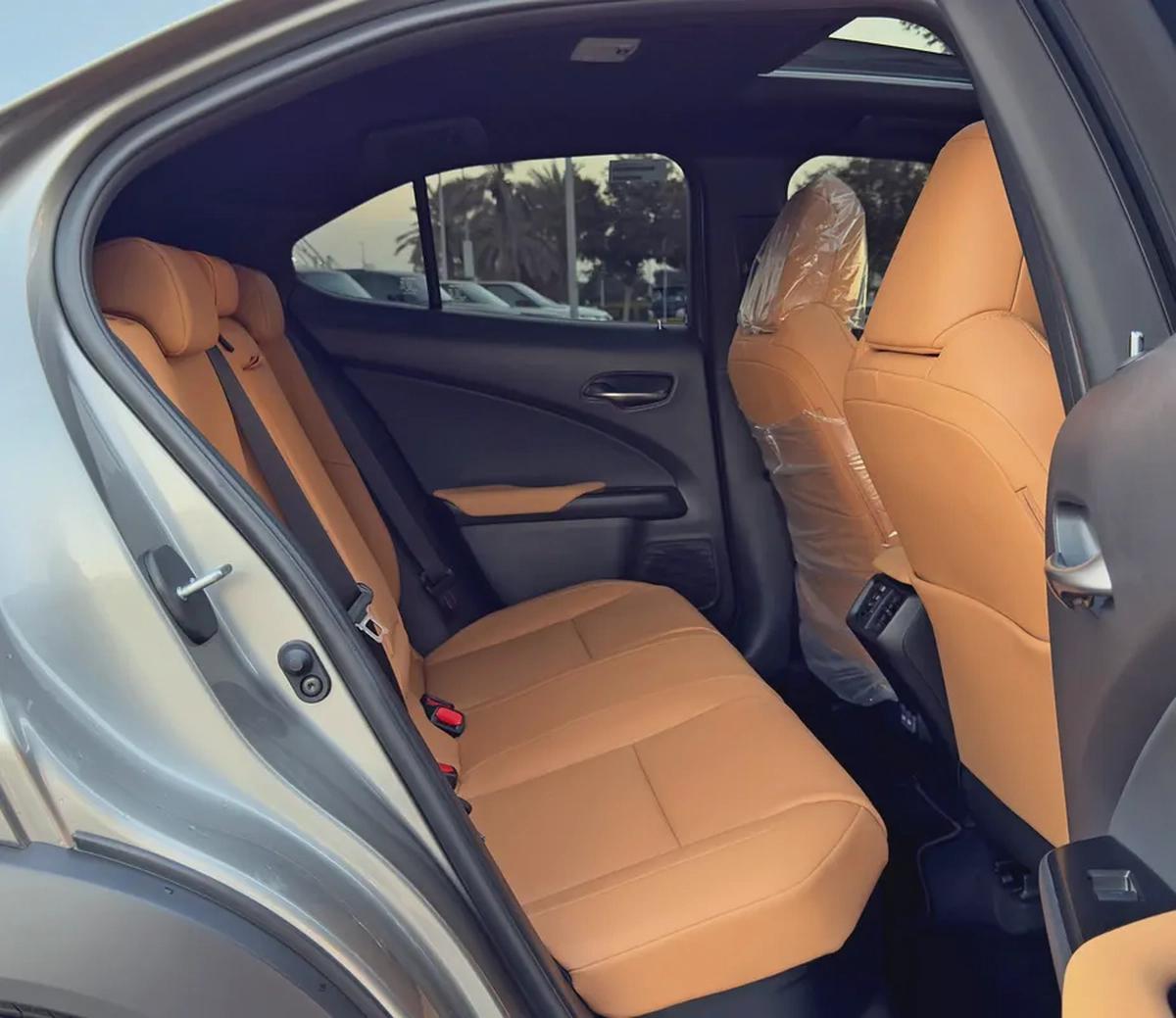 2025 Lexus UX300h, Dealer Warranty, GCC Specifications-11-11